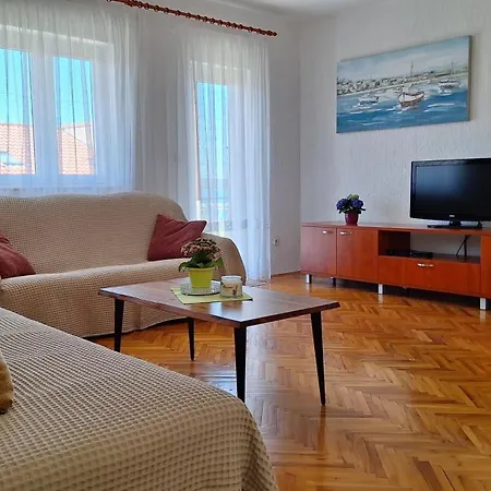 Star * Brodarica (Sibenik-Knin)